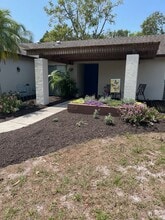 3805 Gatewood Dr in Sarasota, FL - Foto de edificio - Building Photo