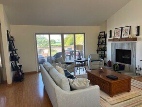 61 Trinidad Bend in Coronado, CA - Building Photo - Building Photo