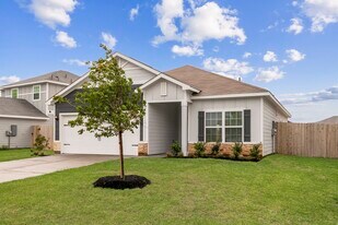 332 Kingston Wy in Waller, TX - Building Photo