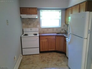 521 Andria Ave in Hillsborough, NJ - Building Photo - Building Photo
