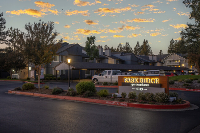 Park Ridge Apartments in Rohnert Park, CA - Building Photo - Building Photo