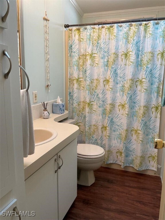 property at 4036 Ave Del Tura