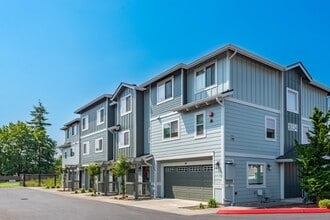 Aster Townhomes in Sumner, WA - Foto de edificio - Building Photo