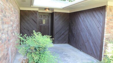 3202 Burgandy Dr in Sherman, TX - Building Photo - Building Photo