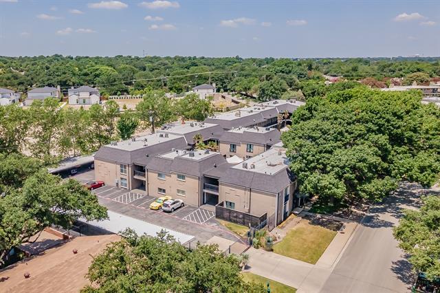 10109 Regal Park Ln in Dallas, TX - Building Photo