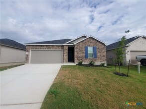 518 Deer Crest Dr in Canyon Lake, TX - Building Photo - Building Photo