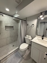 2317 Barclay St in Baltimore, MD - Foto de edificio - Building Photo