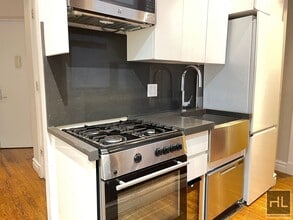 East 13th Street, Unit 6E in New York, NY - Building Photo - Building Photo