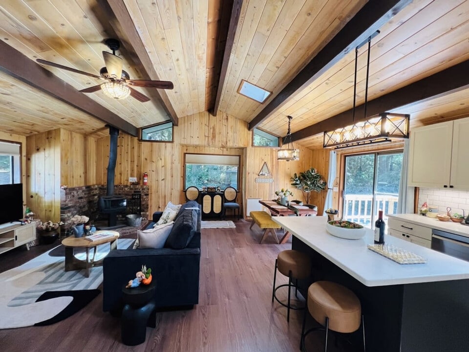 26928 WA-525, Unit SI ID1035924P in Coupeville, WA - Building Photo