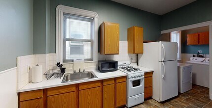 789 Columbia Rd, Unit 3 in Boston, MA - Building Photo - Building Photo