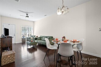 13513 Browhill Ln in Charlotte, NC - Building Photo - Building Photo