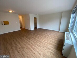 1330 New Hampshire Ave NW in Washington, DC - Building Photo - Building Photo
