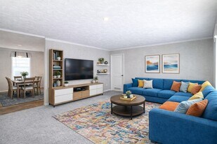 29652 Cambridge Ct in New Baltimore, MI - Building Photo