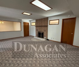 1704 Live Oak Pl in Carlsbad, NM - Building Photo - Building Photo