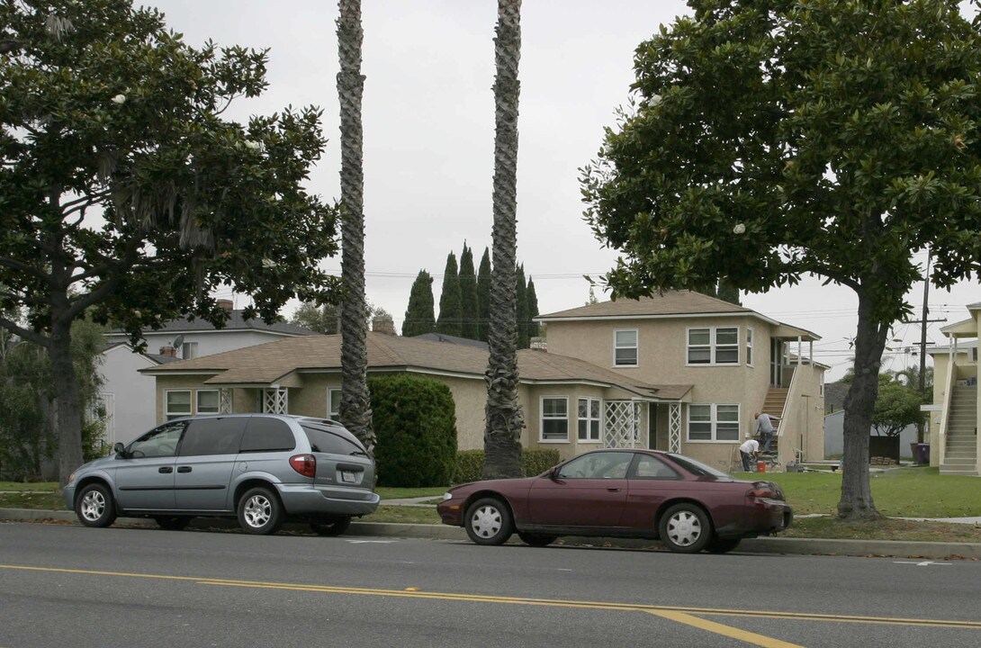 4739 Clark Ave in Long Beach, CA - Building Photo