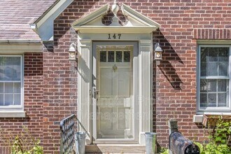 147 Westgate Dr in Lexington, KY - Building Photo - Building Photo