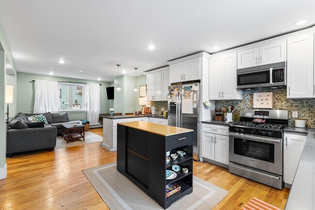 4 Essex St in Boston, MA - Building Photo - Building Photo