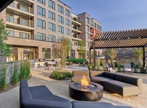 The Raye in New Brunswick, NJ - Foto de edificio - Building Photo