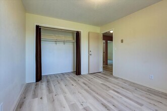 114 17th Ave E in Menomonie, WI - Building Photo - Building Photo