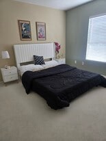 4085 Garvey Way, Unit Room on rent in Riverside, CA - Building Photo