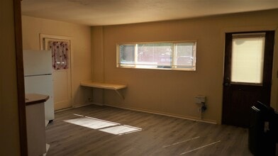 610 Easy St in Wenatchee, WA - Building Photo - Building Photo