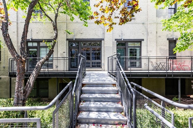 346 Pierpont Ave in Salt Lake City, UT - Building Photo - Building Photo