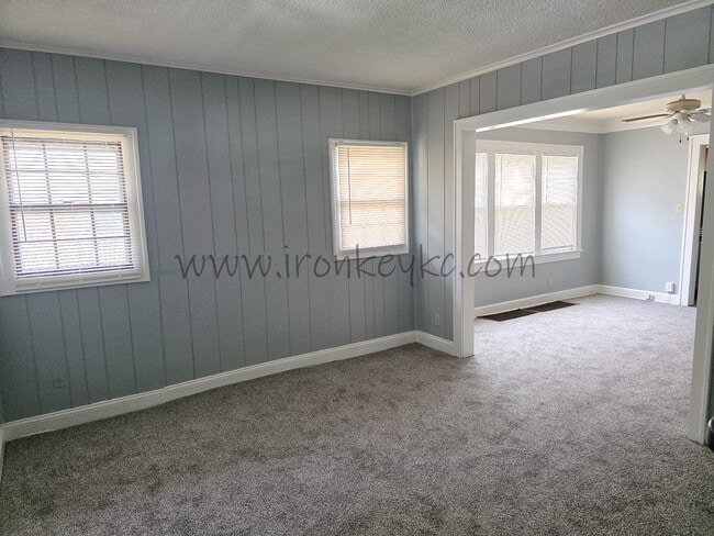 2120 E 68th Terrace in Kansas City, MO - Building Photo - Building Photo