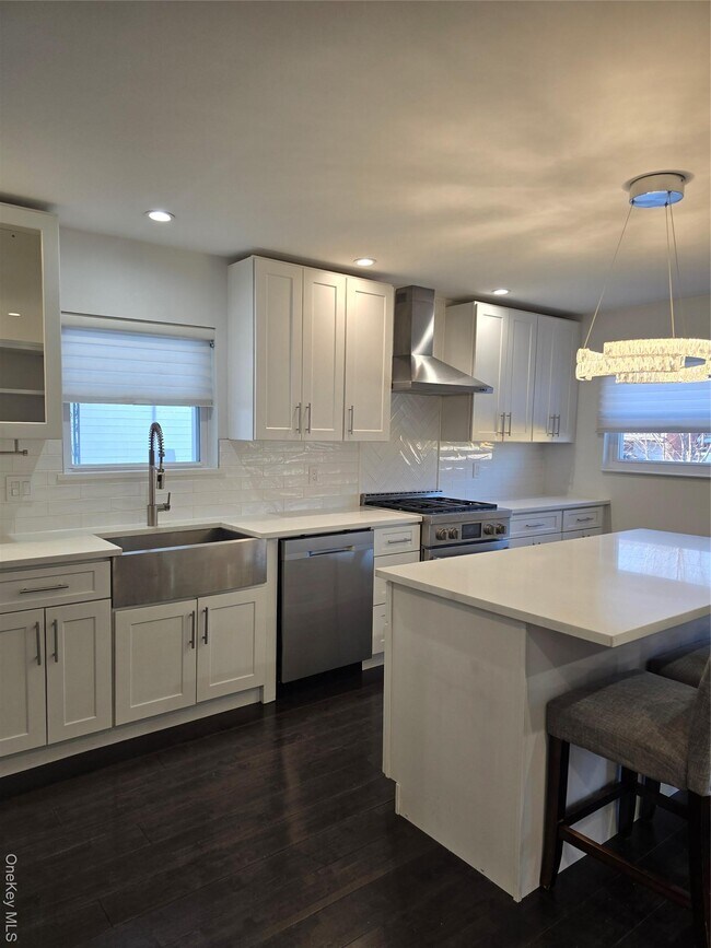 53-18-18 149th Ave in New York, NY - Building Photo - Building Photo