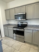 3692 N Lomita St in Kingman, AZ - Foto de edificio - Building Photo