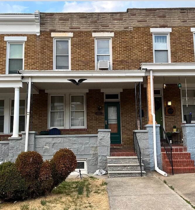 2818 Pelham Ave in Baltimore, MD - Building Photo