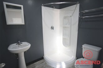 2925 Park Way in Bakersfield, CA - Building Photo - Building Photo