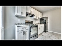 3704 W Franklin St photo'