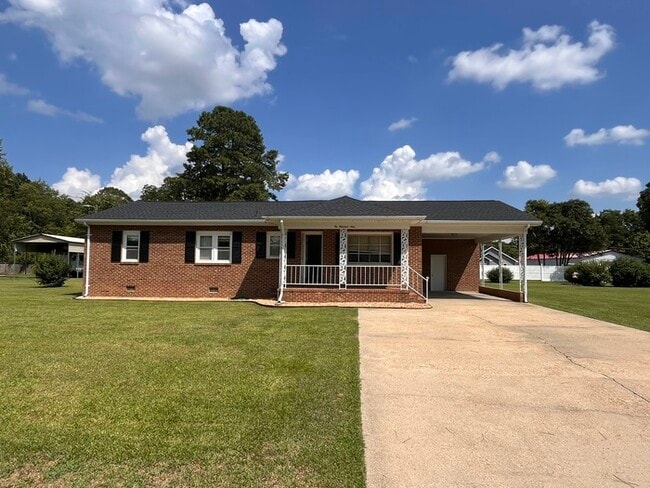 209 4th St in Erwin, NC - Building Photo - Building Photo