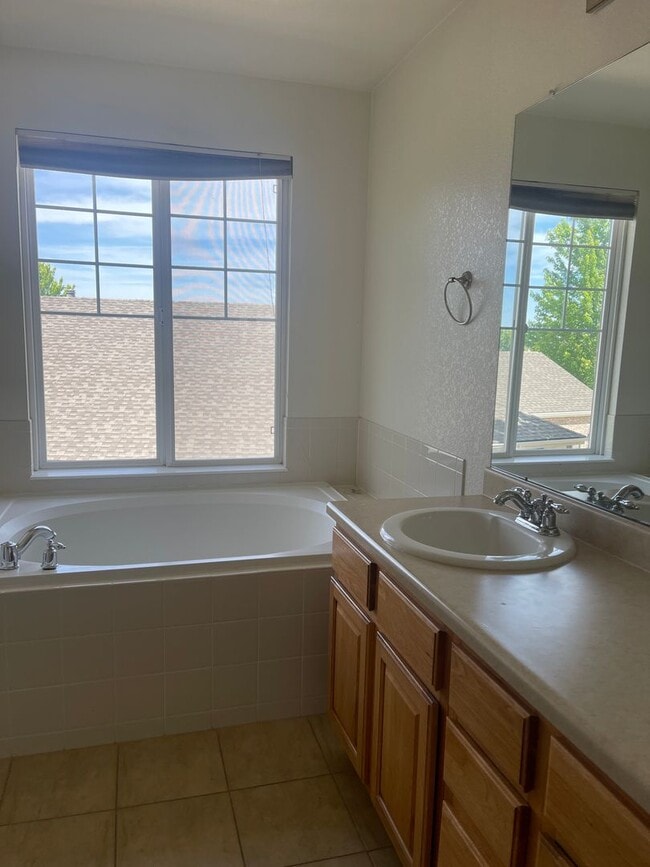 property at 20461 E Duke Dr