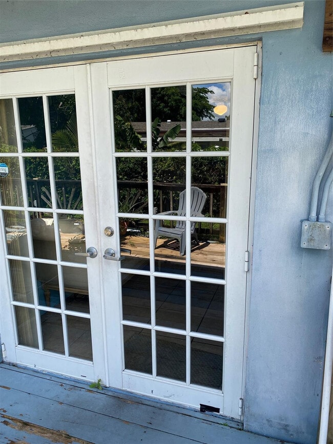 6901 SW 6th St in Pembroke Pines, FL - Building Photo - Building Photo