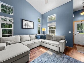 158 Bridgewater Trl in Hudson, WI - Foto de edificio - Building Photo