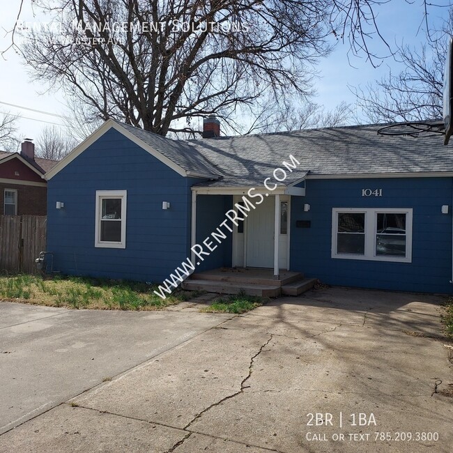 1041 SW Webster Ave in Topeka, KS - Building Photo - Building Photo