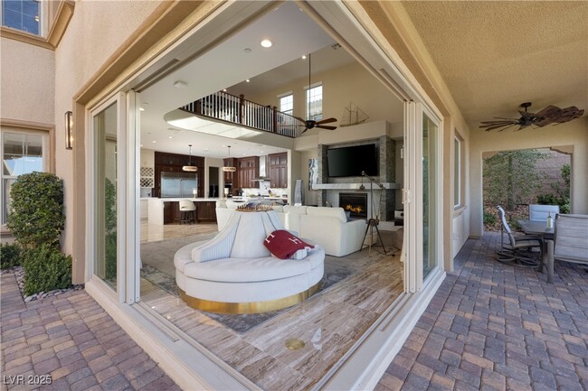 30 Olympia Outlook Dr in Las Vegas, NV - Building Photo - Building Photo