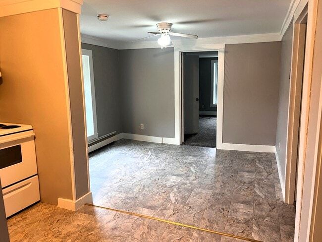 59 Summer St, Unit 3 in Lancaster, NH - Building Photo - Building Photo