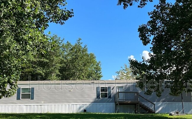 property at 120 Shamrock Park Dr