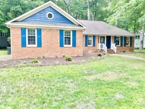 101 Accomac Turning in Yorktown, VA - Building Photo - Building Photo