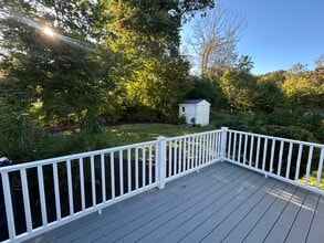 21 Spindrift Dr in Saunderstown, RI - Building Photo - Building Photo