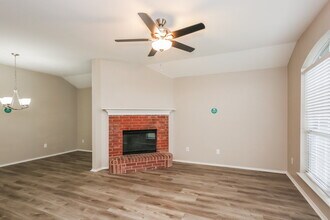 1748 Cansler Ln in Lancaster, TX - Building Photo - Building Photo