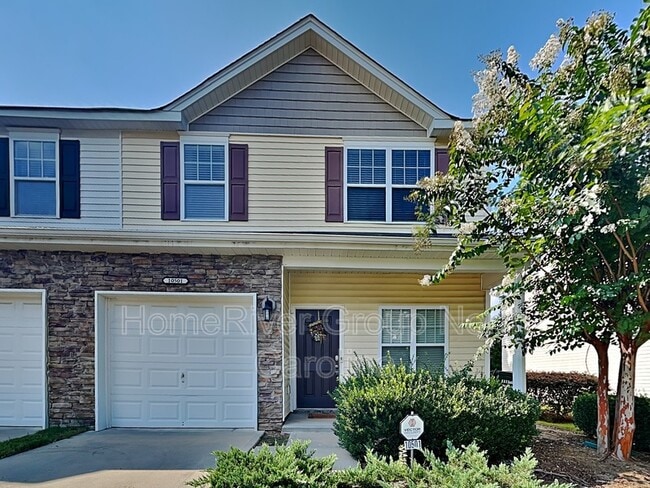 10501 Bunclody Dr in Charlotte, NC - Building Photo - Building Photo