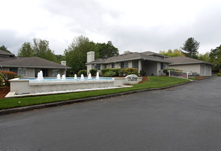 Holiday Hidden Lakes in Salem, OR - Building Photo - Building Photo