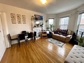 530 Cambridge St, Unit 3 in Boston, MA - Foto de edificio - Building Photo