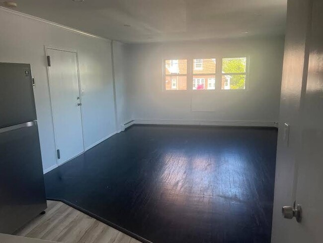 45-40-45220 220th Pl in Queens, NY - Building Photo - Building Photo