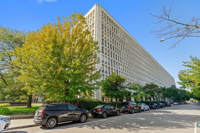 property at 1450 E 55th Pl