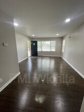 6147 E Boston St in Wichita, KS - Building Photo - Building Photo