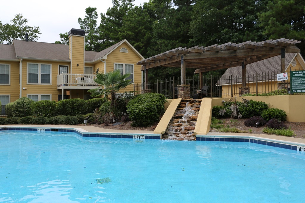 Creekside at White Oak Newnan, GA Apartments